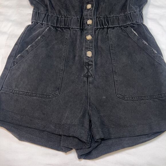 Show Me Your Mumu Romper Size M Washed Black Cannon Button Distressed Short NWT - Picture 4 of 12